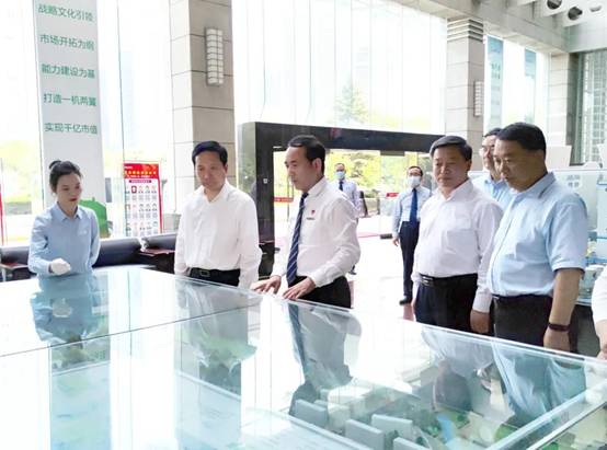 陕西省委副书记，，，省政府党组书记、省长赵一德深入凯发k8调研指导事情